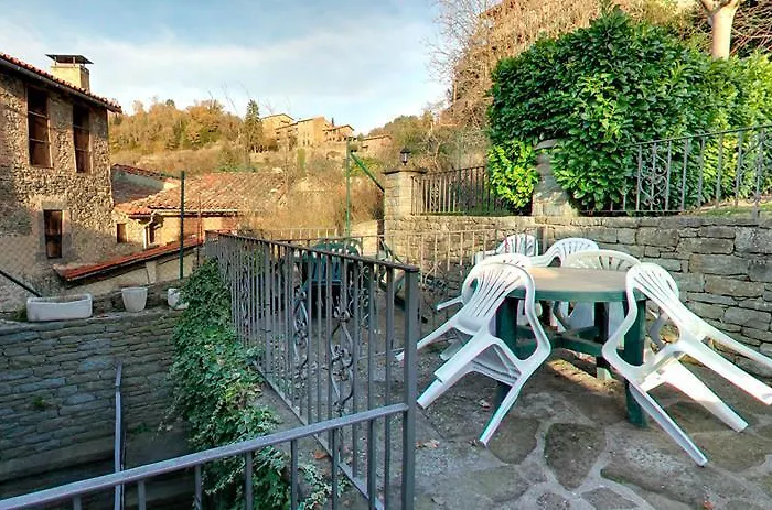 Grau * Rupit